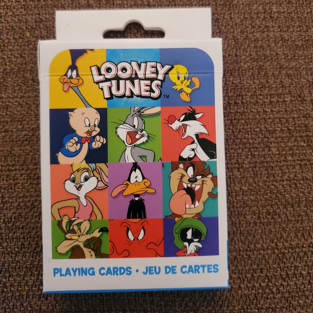 Aquarius Looney Tunes Playing Cards- NIB